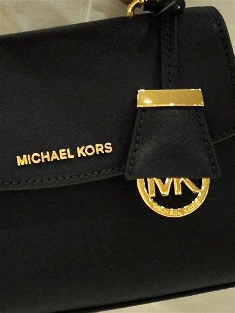 Qual é a origem da marca Michael Kors